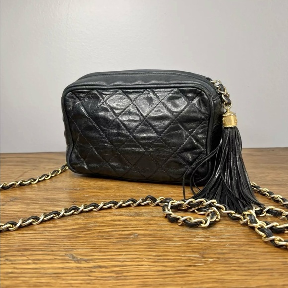 Vintage Chanel Black Leather Camera Bag Gold Hardware Tassel. - Picture 1 of 7